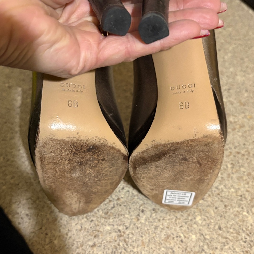 Gucci Metallic Black/Gold Heels - Picture 10 of 10